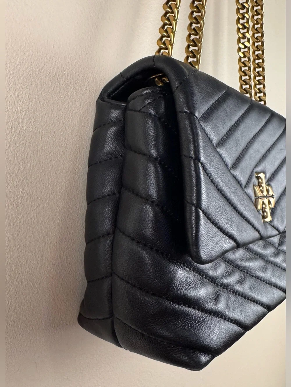 Tory Burch Kira Chevron Convertible Shoulder Bag Black Leather with Dust Bag